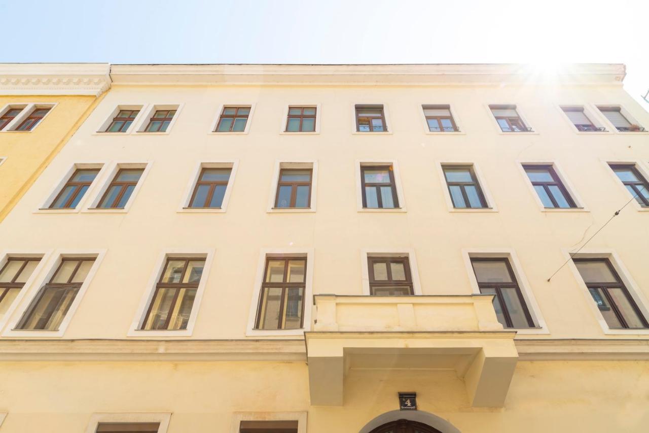 Die Fromme Hermine Viena Exterior foto